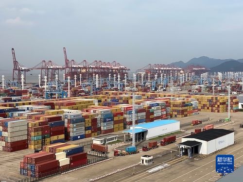 神州答卷二十年馳而不息 浙江向海而興的實(shí)踐——從海洋經(jīng)濟(jì)后發(fā)優(yōu)勢(shì)到引領(lǐng)動(dòng)力，兼論糧油中轉(zhuǎn)倉(cāng)儲(chǔ)的戰(zhàn)略支撐